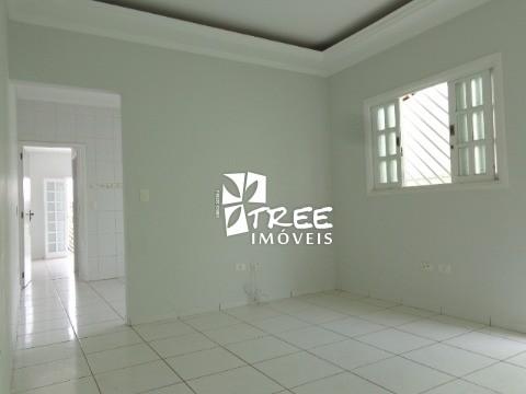 Casa para alugar com 3 quartos, 87m² - Foto 3