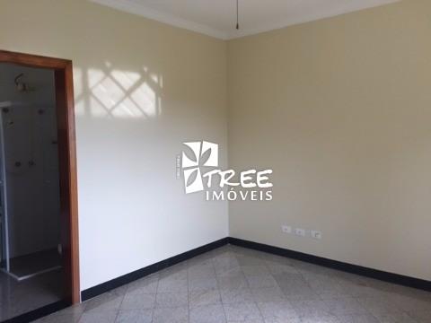 Sobrado à venda com 8 quartos, 270m² - Foto 9