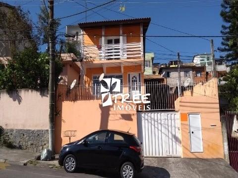 Sobrado à venda com 4 quartos, 320m² - Foto 1