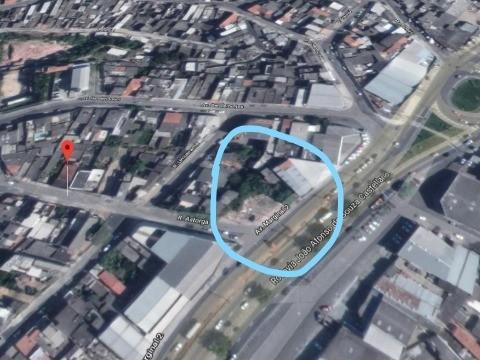 Terreno à venda com 1 quarto, 400m² - Foto 2