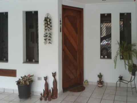 Sobrado à venda com 5 quartos, 200m² - Foto 3