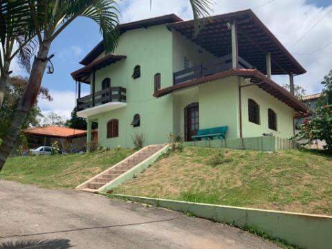 Sobrado à venda com 6 quartos, 300m² - Foto 1