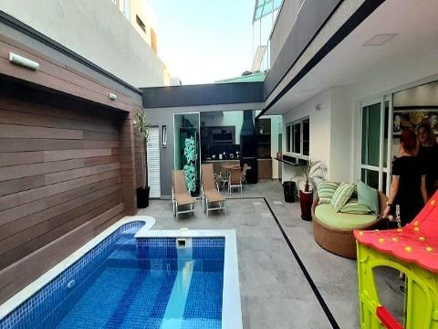 Casa à venda com 6 quartos, 385m² - Foto 23