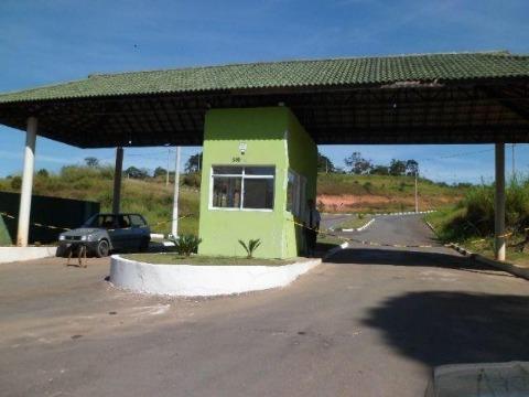 Terreno à venda com 1 quarto, 300m² - Foto 3