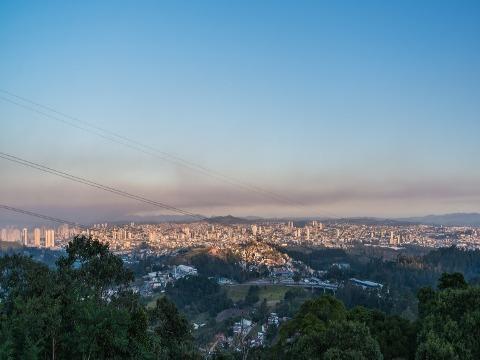 Terreno à venda com 1 quarto, 2550m² - Foto 2