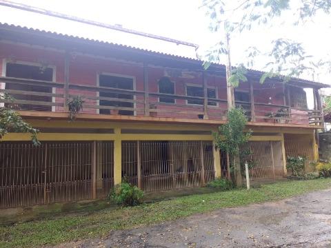 Fazenda à venda com 3 quartos, 220m² - Foto 1