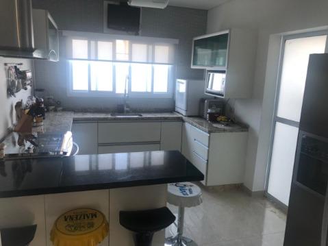 Sobrado à venda com 7 quartos, 270m² - Foto 23