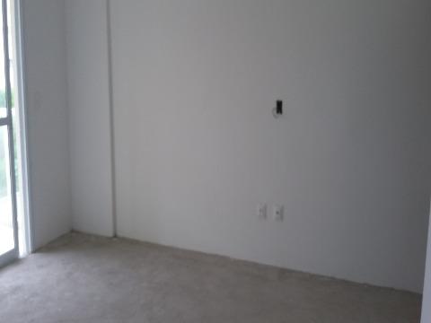 Apartamento à venda com 4 quartos, 83m² - Foto 3