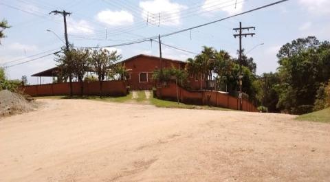 Fazenda à venda com 6 quartos, 260m² - Foto 2