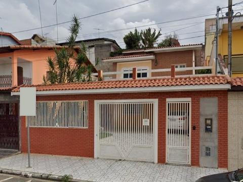 Sobrado à venda e aluguel com 4 quartos, 200m² - Foto 1