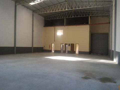 Depósito-Galpão-Armazém para alugar com 1 quarto, 820m² - Foto 3