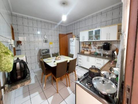 Sobrado à venda com 4 quartos, 129m² - Foto 4