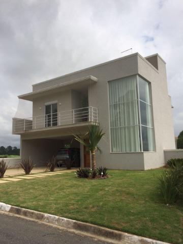 Sobrado à venda com 6 quartos, 235m² - Foto 1