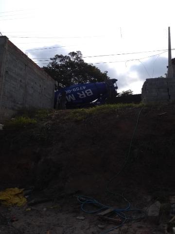 Terreno à venda com 1 quarto, 150m² - Foto 8