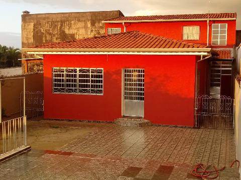 Sobrado à venda com 3 quartos, 240m² - Foto 1