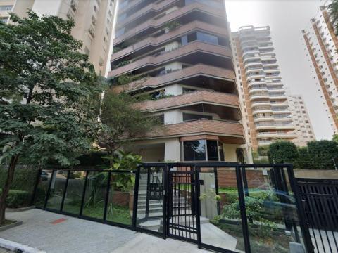 Apartamento à venda e aluguel com 8 quartos, 370m² - Foto 1