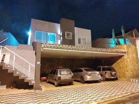 Sobrado à venda com 4 quartos, 200m² - Foto 2