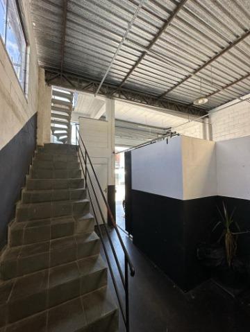 Sobrado à venda com 2 quartos, 330m² - Foto 14