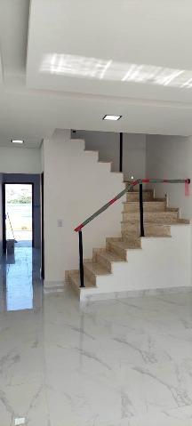 Sobrado à venda com 4 quartos, 99m² - Foto 3