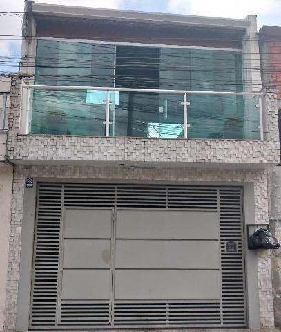 Sobrado à venda com 4 quartos, 58m² - Foto 1