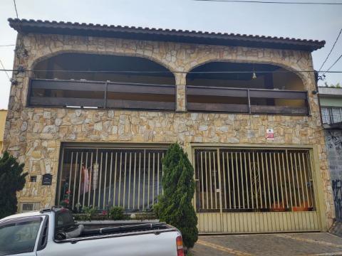 Sobrado à venda com 3 quartos, 100m² - Foto 1