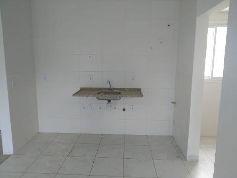 Apartamento à venda com 3 quartos, 68m² - Foto 2