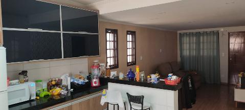 Casa à venda com 3 quartos, 209m² - Foto 3