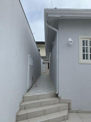 Casa à venda com 4 quartos, 176m² - Foto 2