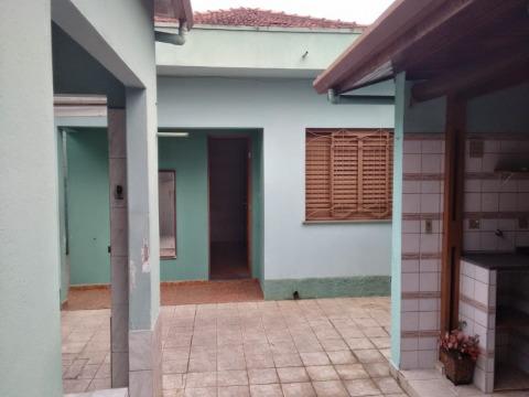 Casa à venda e aluguel com 3 quartos, 200m² - Foto 8