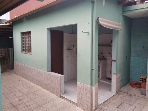 Casa à venda e aluguel com 3 quartos, 200m² - Foto 12