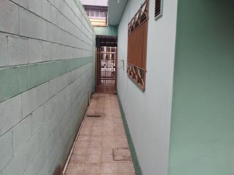 Casa à venda e aluguel com 3 quartos, 200m² - Foto 7