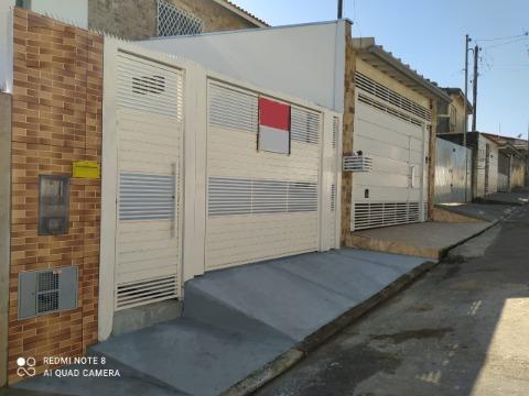 Sobrado à venda com 2 quartos, 70m² - Foto 1