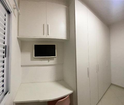 Apartamento à venda com 2 quartos, 56m² - Foto 11