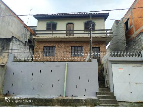 Sobrado à venda com 5 quartos, 140m² - Foto 1