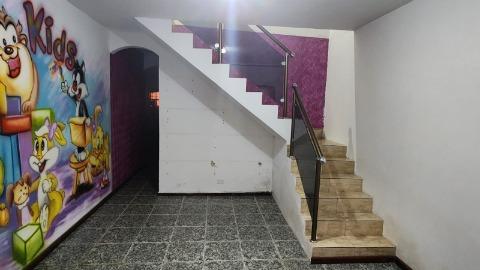 Sobrado à venda com 2 quartos, 125m² - Foto 3