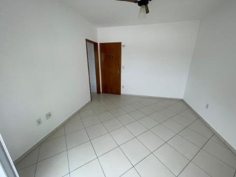 Apartamento à venda com 3 quartos, 62m² - Foto 4