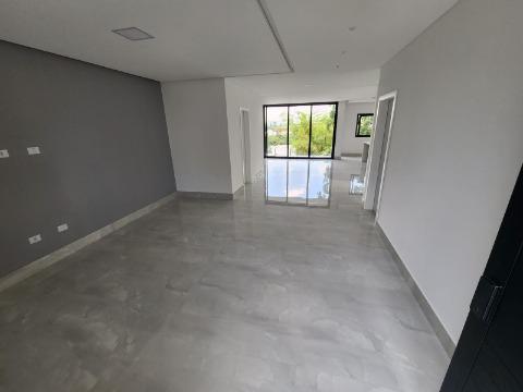 Sobrado à venda com 8 quartos, 300m² - Foto 4