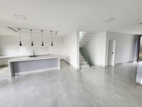 Sobrado à venda com 8 quartos, 300m² - Foto 9