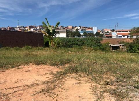 Terreno à venda com 1 quarto, 125m² - Foto 2