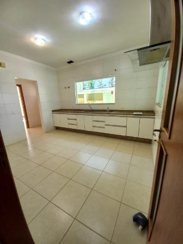 Casa para alugar com 4 quartos, 160m² - Foto 8