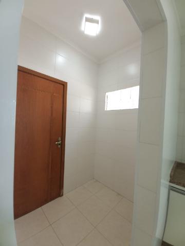 Casa para alugar com 4 quartos, 160m² - Foto 11