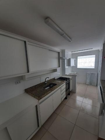 Apartamento à venda com 3 quartos, 74m² - Foto 9