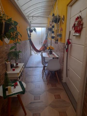 Casa à venda com 3 quartos, 100m² - Foto 3